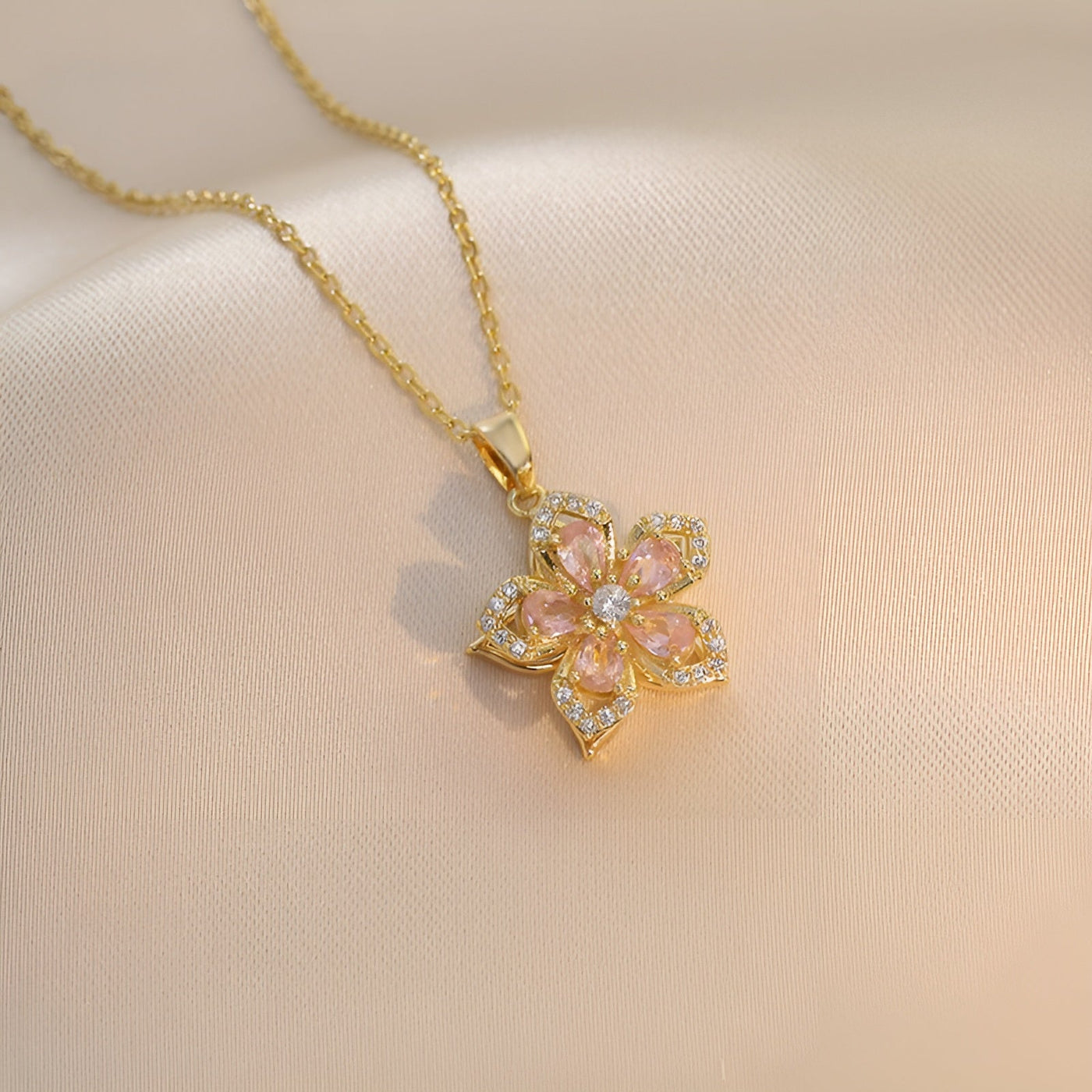 Ysée™ | Collier à Fleurs Rotatives